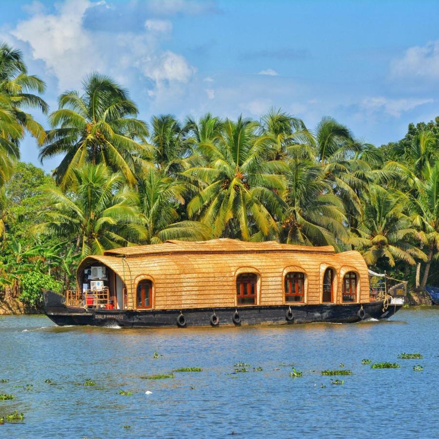 Апартаменти Palmy Residency Alappuzha Екстер'єр фото